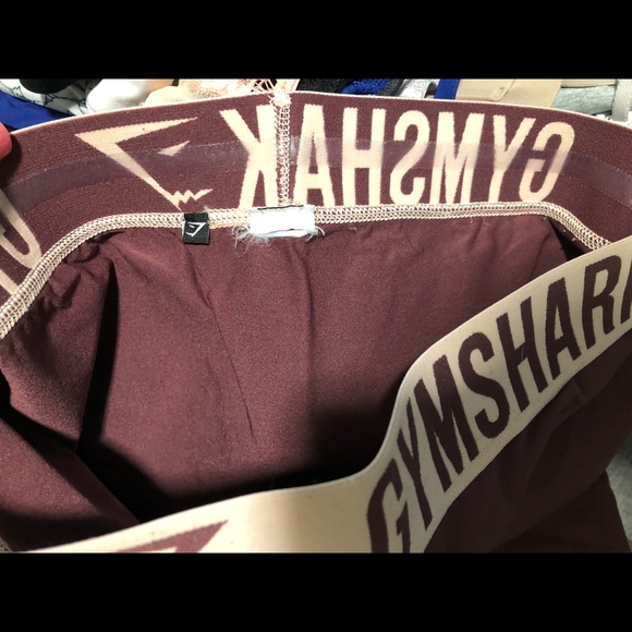 3/4 length gymshark leggings-elastic waist - Picture 2 of 3